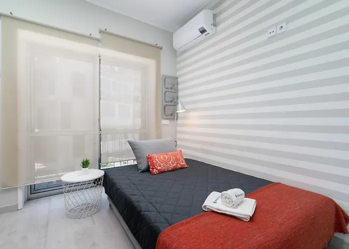 Host Wise - Modern Flats With Stunning Terrace Or Balcony - Location Apartment *