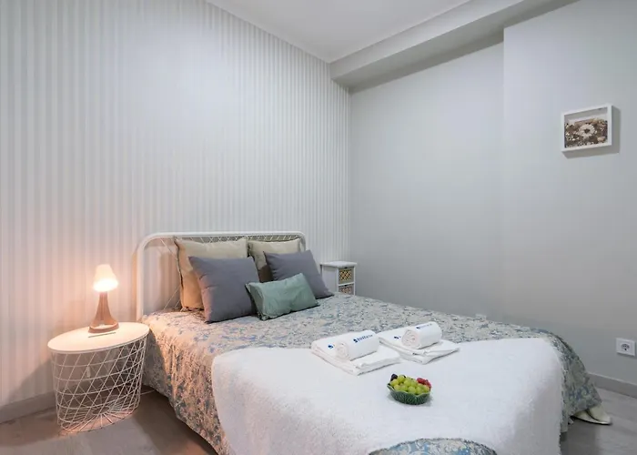 Host Wise - Modern Flats With Stunning Terrace Or Balcony - Location Apartment